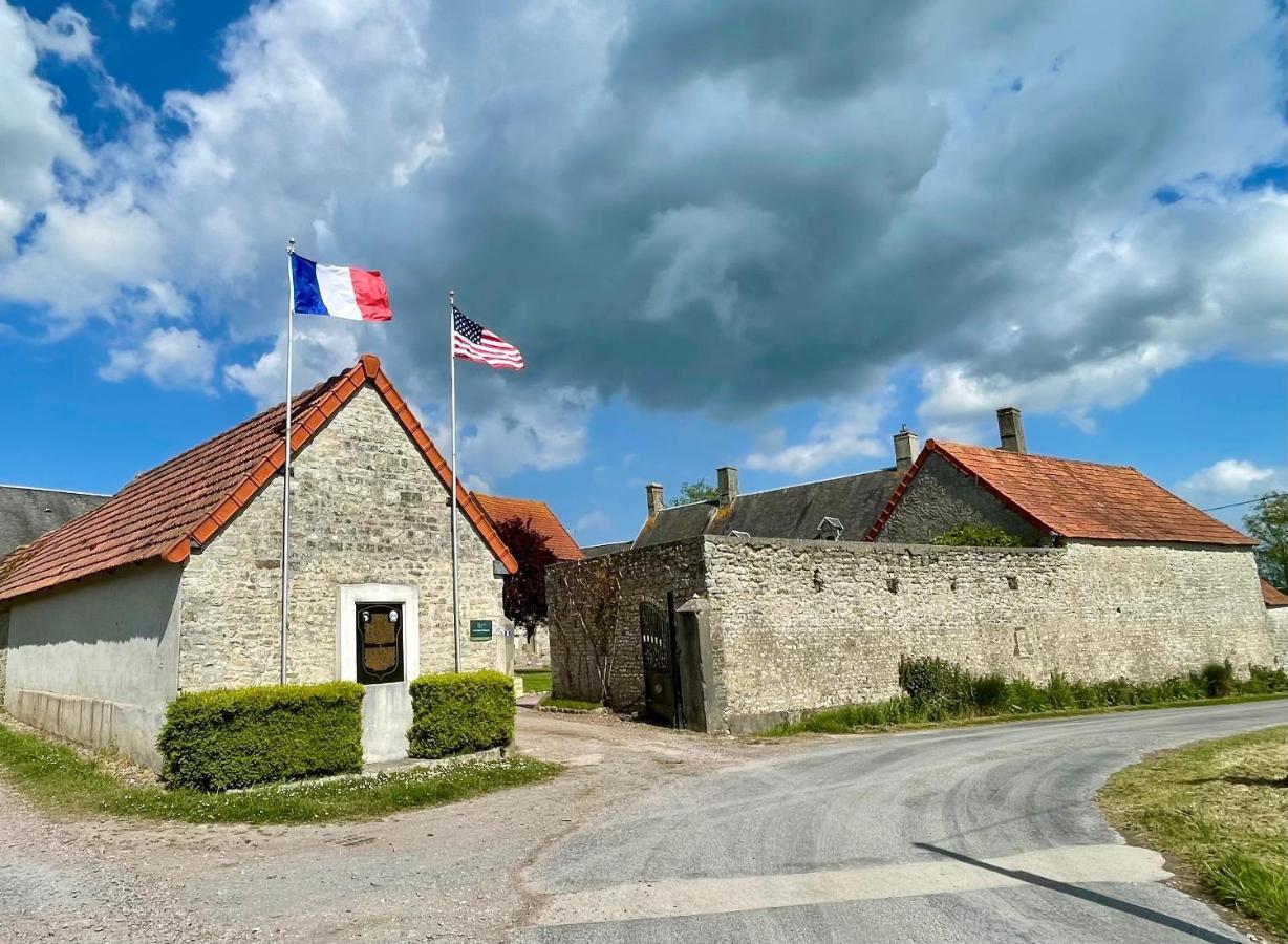 La Ferme Delaunay Saint-Come-du-Mont Exteriör bild